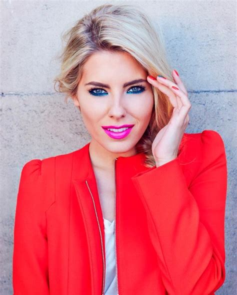 Mollie King For Maybelline And Vodafone Lfweekend Blue