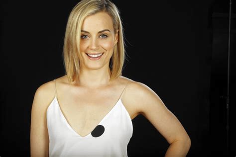 orange is the new black star taylor schilling stays fit