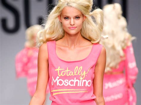how to pronounce fashion brand names moschino loewe