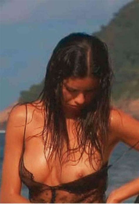 adriana lima latest nude photos