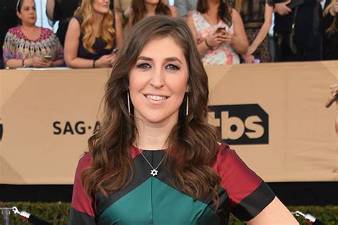 big bang theory star mayim bialik says she s mopey about amy s wedding dress episode video