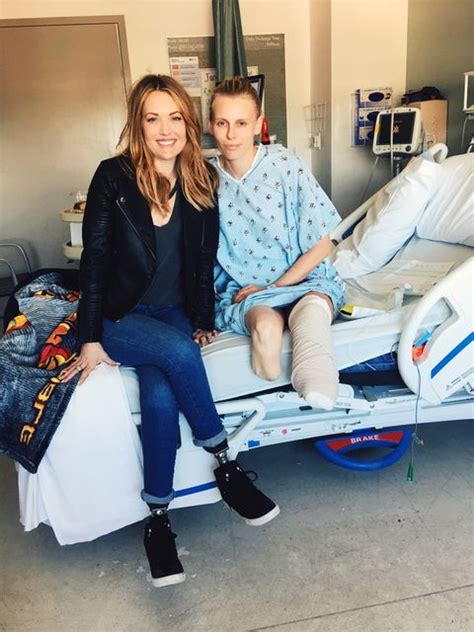 model loses her second leg to toxic shock syndrome