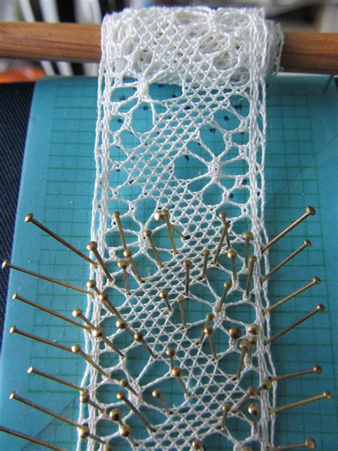 bobbin lace guzzisue flickr bobbin lace bobbin lace tutorial