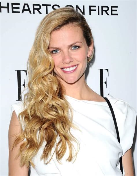 61 sexiest brooklyn decker boobs pictures are just too damn good the