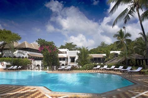 serena beach resort  spa  mombasa room deals  reviews