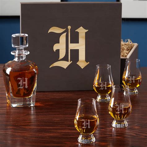 single initial whiskey set with glencairn glasses and wood