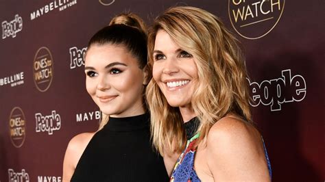 lori loughlin s daughter olivia jade loses brand deals after scandal variety