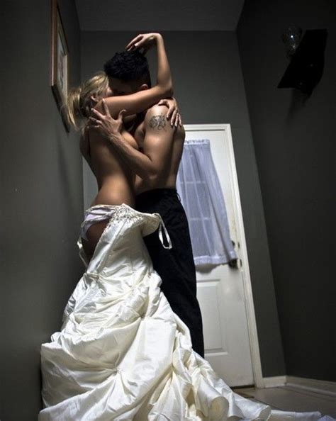 21 Wedding Photos Too Sexy Not To Have Page 2