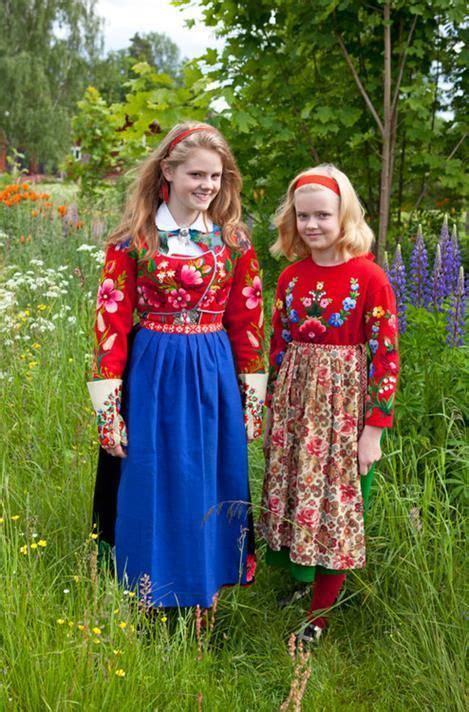 Folk Costumes Of Dala Floda Dalarna Sweden Scandinavian Costume