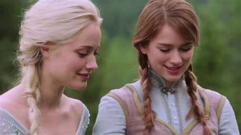 Meet Anna And Elsa From Once Upon A Time Oh My Disney