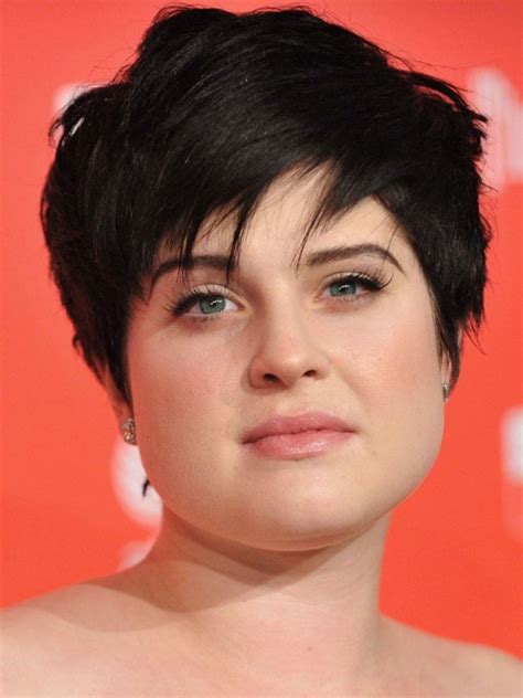 beautiful short hairstyles  fat faces  double chins