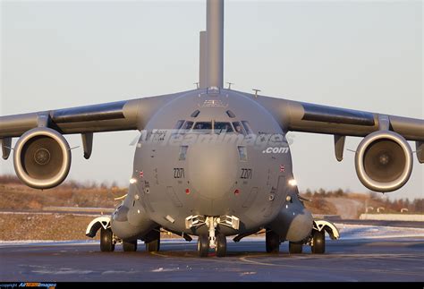 boeing   globemaster iii large preview airteamimagescom