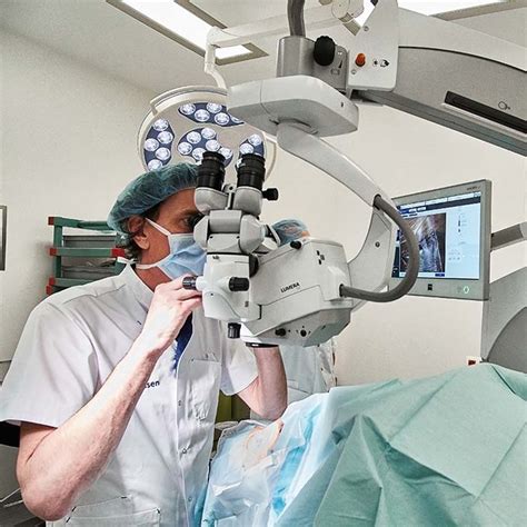 oogchirurgie oogarts genk