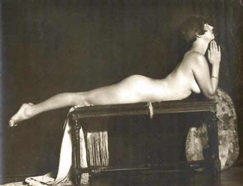 Vintage Erotic Photo Art 7 Nude Model 4 Louise Brooks