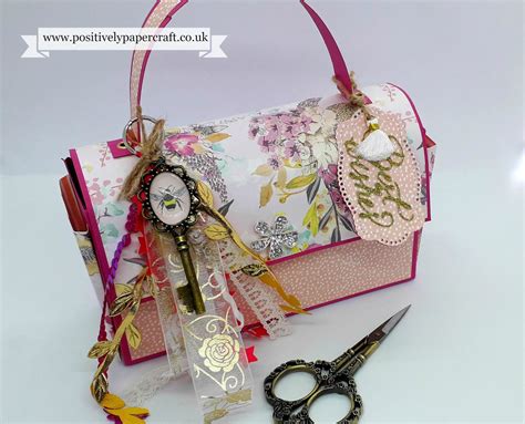 positively papercraft easy paper handbag featuring beebee craft products