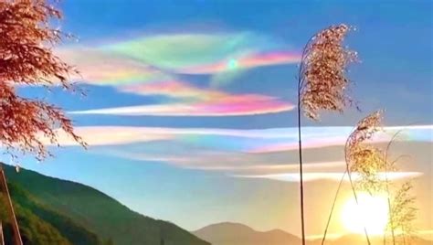 How Rare ‘rainbow Clouds’ Form