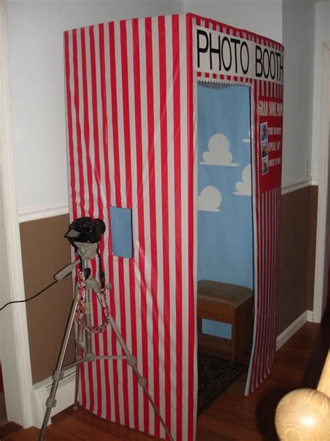 diy photo booth decorate backdrop to match your theme