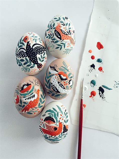 easter egg art  turns ordinary eggs  eggs traordinary sculptures