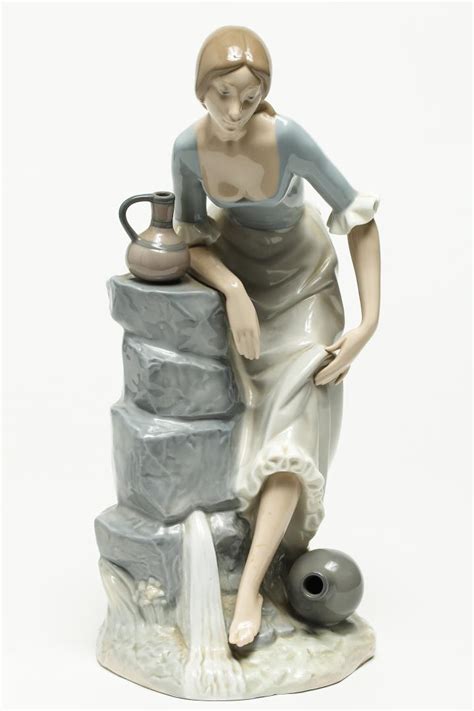 sold  auction lladro nao large vintage porcelain figurine