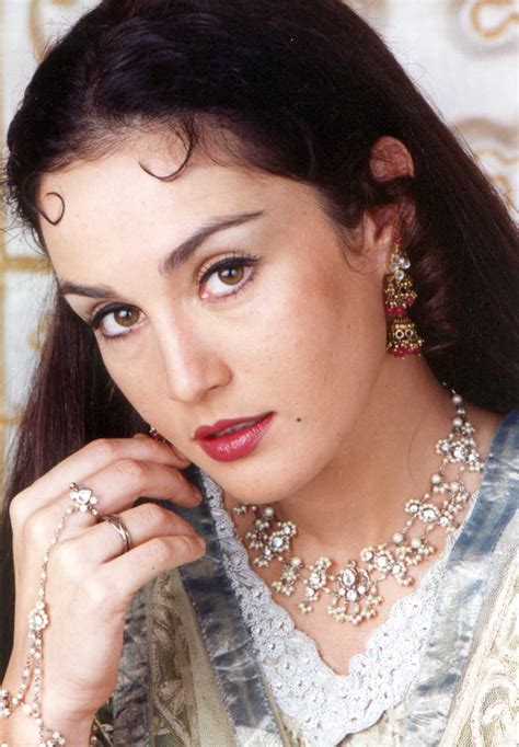top   beautiful pakistani women   world page    wikigrewal