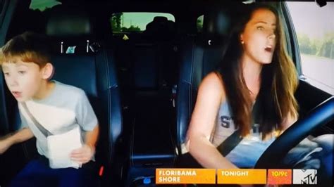jenelle evans allegedly pulls a gun on a man while in car
