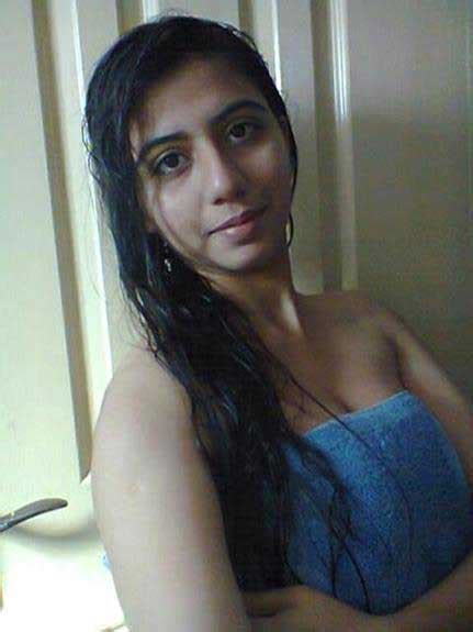 shower ke bad fir se selfie le rahi he antarvasna indian sex photos