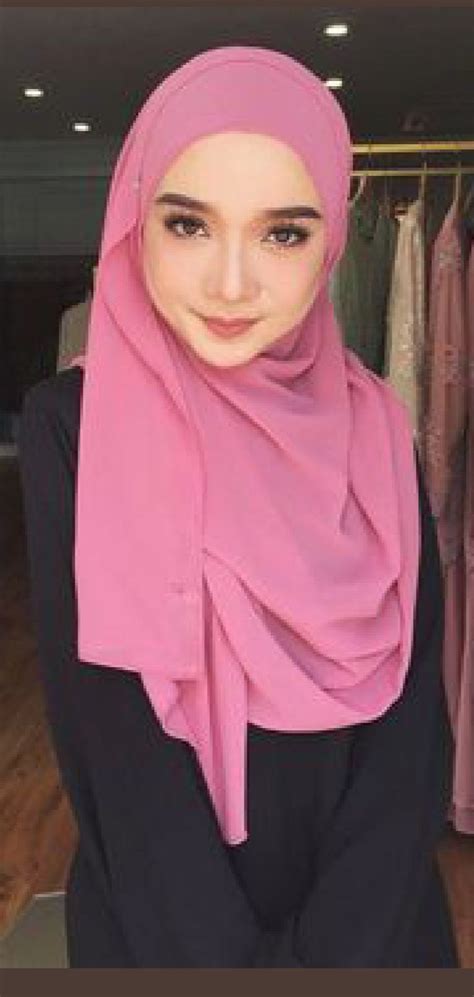 pin di hijab cantik