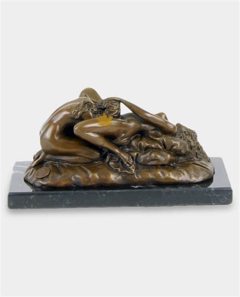 lesbian love bronze sculpture bronze sculpture art