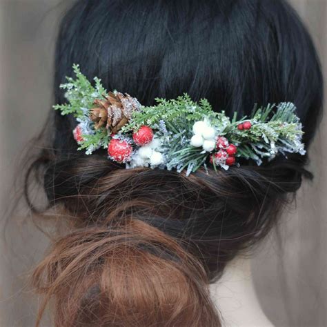 18 Wedding Hair Accessories Perfect For Winter Brides