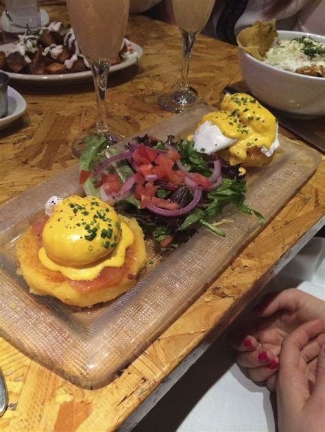 nyc s best bottomless brunches for under 30 new york food brunch