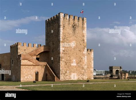 fortaleza ozama ozama fortress santo domingo dominican republic stock photo alamy