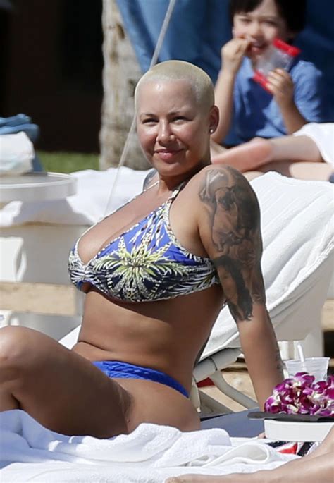 amber rose sexy ass at the beach 9 new pics