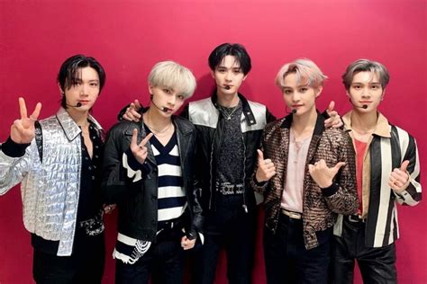 wayv comeback  lagu kick  penggemar protes  lucas  winwin duniamasa