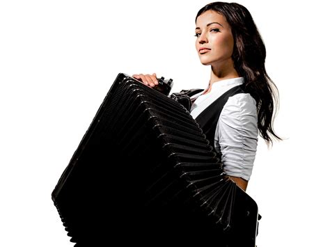 ksenija sidorova princess of the accordion takes carmen into a whole new aria the independent