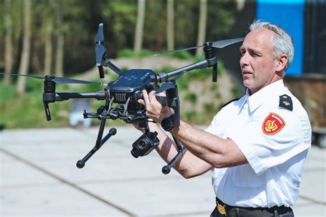 brandweer nederland demonstreert nieuwste  responder drone bij space dronewatch