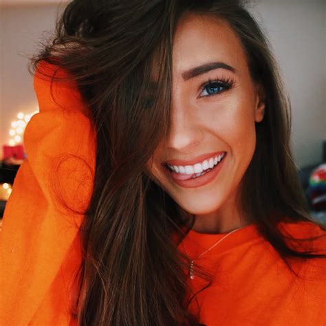 taylor alesia is a very famous and beautiful youtuber