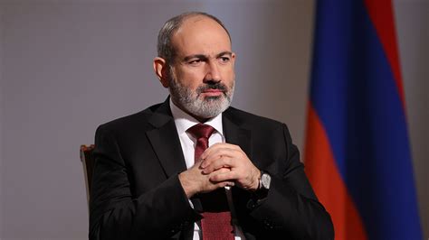 prime minister nikol pashinyan  hold  press conference public