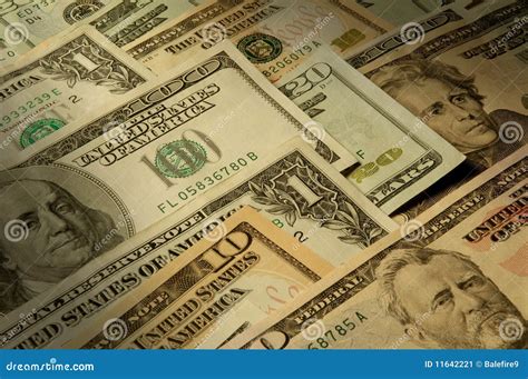 banknoten der verschiedenen dollarbezeichnungen stockbild bild