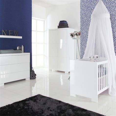 europe baby briljant babykamer wit hoogglans bed    cm commode kast babykamer wit