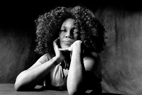 how macy gray ended up on ariana grande s latest lp rolling stone