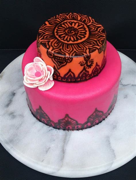 handpainted henna decorated cake  julescarter cakesdecor