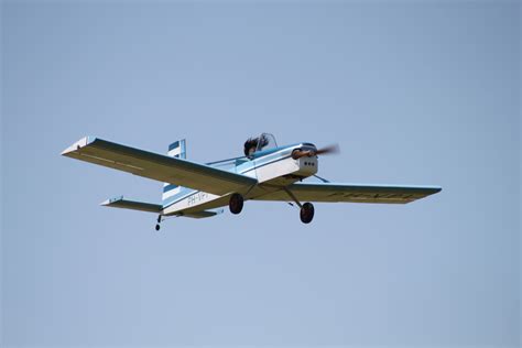 68 volksplane vp1 flys at kingston ont model airplane news