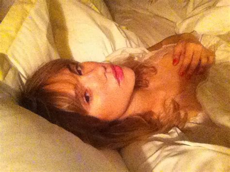 bradley cooper s ex suki waterhouse leaked nude photos