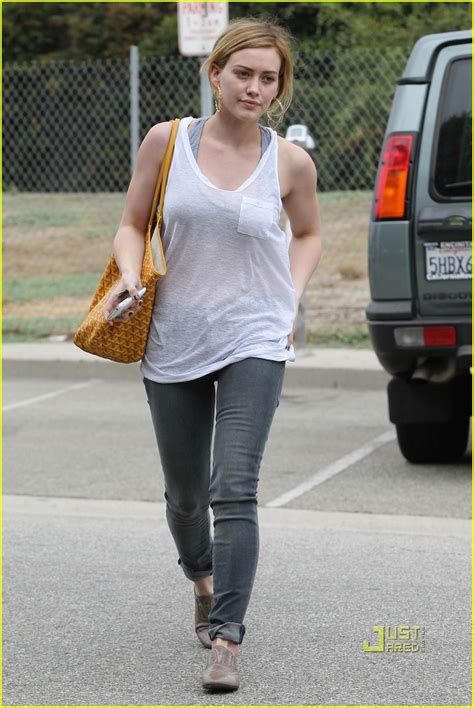 the fashioner hilary duff casual style