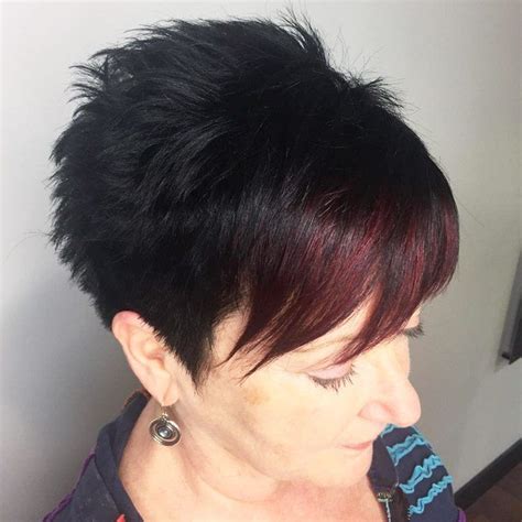 40 Chic And Classy Short Hairstyles For Women Over 50 Womens