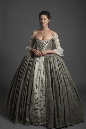 Saganews An 18th Century Wedding Dress