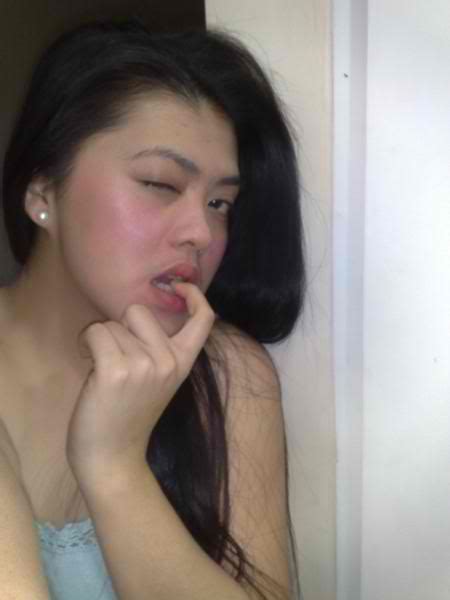 Random Facebook Pinay Of The Day Bite The Finger Hot Pinay