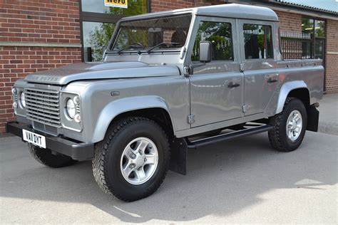 used land rover defender 110 2 4 county double cab pick up tdci for