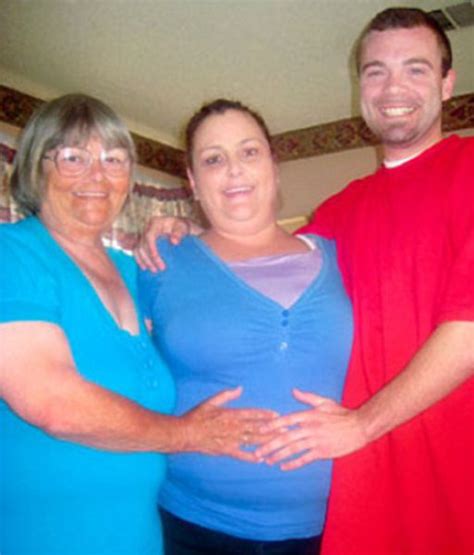 72 year old grandmother has a 26 year old lover… her grandson 3 pics