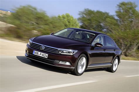 2015 volkswagen passat b8 in crimson red metallic looks stunning